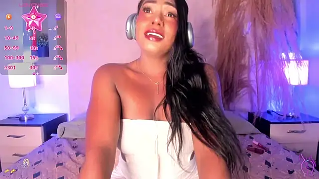 Paulina Ruiz777 online show from March 12, 2025, 10:28 pm
