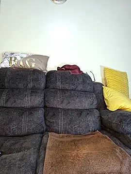 Snapshot of Poisonous_Ivy chatting on February 19, 2025, 1:18 am Poisonous Ivy online show from February 19, 2025, 1:18 am