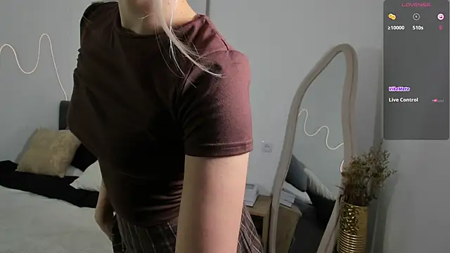 SimonaGerry online show from October 9, 2025, 4:35 am