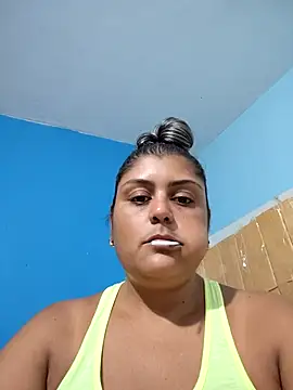 Snapshot of AlyDenalioficial chatting on September 28, 2025, 5:42 pm AlyDenalioficial online show from September 28, 2025, 5:42 pm