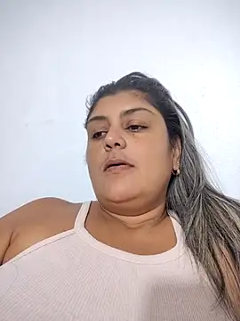 AlyDenalioficial online show from December 1, 2025, 3:35 pm