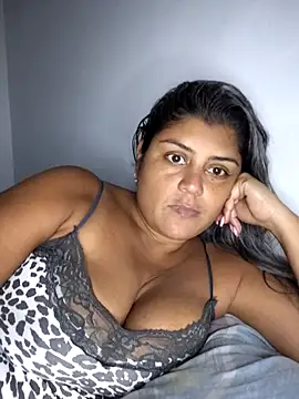 Snapshot of AlyDenalioficial chatting on October 4, 2025, 6:09 pm AlyDenalioficial online show from October 4, 2025, 6:09 pm