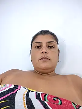 Snapshot of AlyDenalioficial chatting on October 3, 2025, 3:57 pm AlyDenalioficial online show from October 3, 2025, 3:57 pm