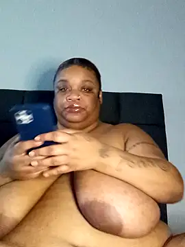 Snapshot of NaughtyHottieBBW chatting on January 30, 2025, 4:45 pm NaughtyHottieBBW online show from January 30, 2025, 4:45 pm