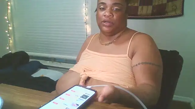 NaughtyHottieBBW online show from May 16, 2026, 12:09 am