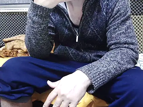 Snapshot of Arabeyes chatting on October 19, 2025, 10:29 am Arabeyes online show from October 19, 2025, 10:29 am