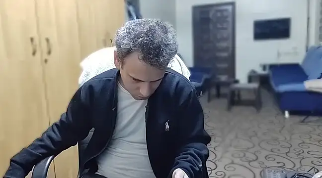 Snapshot of Arabeyes chatting on December 3, 2024, 2:11 pm Arabeyes online show from December 3, 2024, 2:11 pm