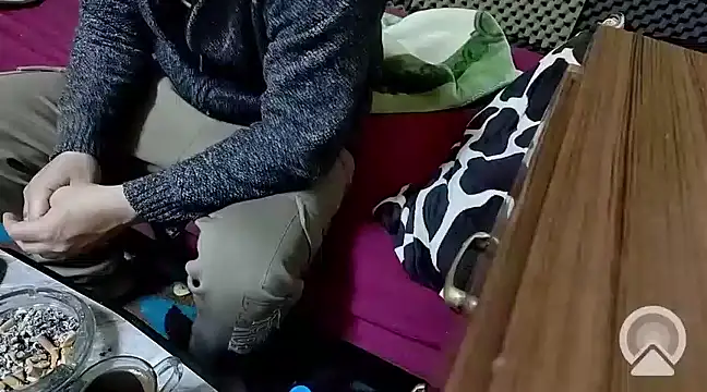 Snapshot of Arabeyes chatting on March 6, 2025, 11:14 am Arabeyes online show from March 6, 2025, 11:14 am