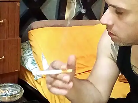 Snapshot of Arabeyes chatting on September 19, 2025, 1:15 pm Arabeyes online show from September 19, 2025, 1:15 pm