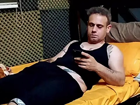 Snapshot of Arabeyes chatting on September 11, 2025, 8:47 am Arabeyes online show from September 11, 2025, 8:47 am