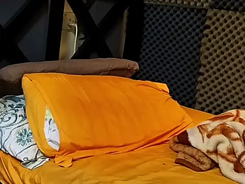 Snapshot of Arabeyes chatting on September 18, 2025, 2:20 pm Arabeyes online show from September 18, 2025, 2:20 pm