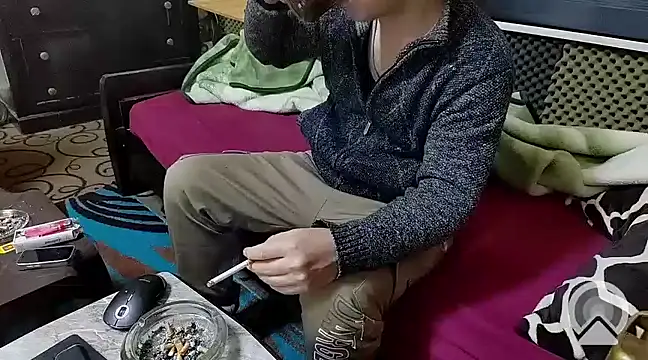 Snapshot of Arabeyes chatting on March 1, 2025, 9:40 am Arabeyes online show from March 1, 2025, 9:40 am