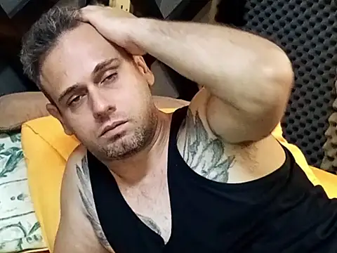 Snapshot of Arabeyes chatting on September 16, 2025, 1:12 pm Arabeyes online show from September 16, 2025, 1:12 pm