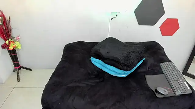 martinaclark online show from February 26, 2025, 9:01 am