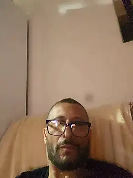 pajarol5co online show from April 25, 2026, 5:54 am