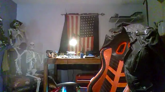 Woodywoodsup1 online show from November 8, 2025, 5:55 am