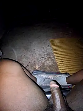 Snapshot of giftsphe chatting on February 21, 2026, 8:11 pm giftsphe online show from February 21, 2026, 8:11 pm