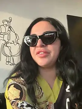 Snapshot of Chloe_Ricci chatting on December 14, 2024, 1:59 pm Chloe Ricci online show from December 14, 2024, 1:59 pm