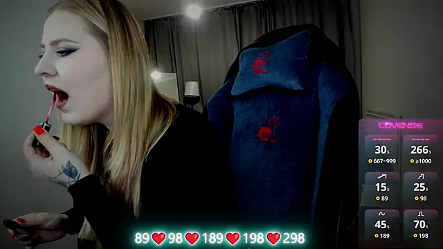 Olivia Munk online show from October 7, 2025, 5:08 am