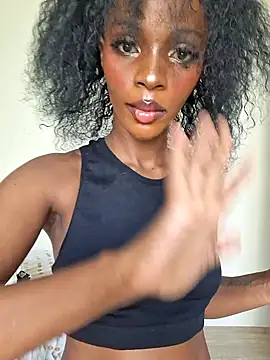 Kamdollie online show from November 30, 2025, 8:48 am