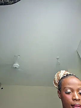 Kamdollie online show from February 26, 2026, 9:31 am