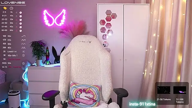 Break-me-Shake-me online show from March 1, 2025, 6:24 am