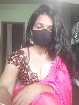 Snapshot of Shuttii_25 chatting on September 18, 2025, 4:26 am Shuttii 25 online show from September 18, 2025, 4:26 am