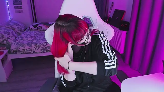 Snapshot of Yumi_Youkai chatting on February 2, 2026, 7:13 pm Yumi Youkai online show from February 2, 2026, 7:13 pm