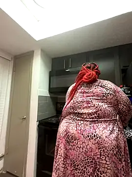 Snapshot of bbwredhead chatting on September 22, 2025, 2:39 am bbwredhead online show from September 22, 2025, 2:39 am