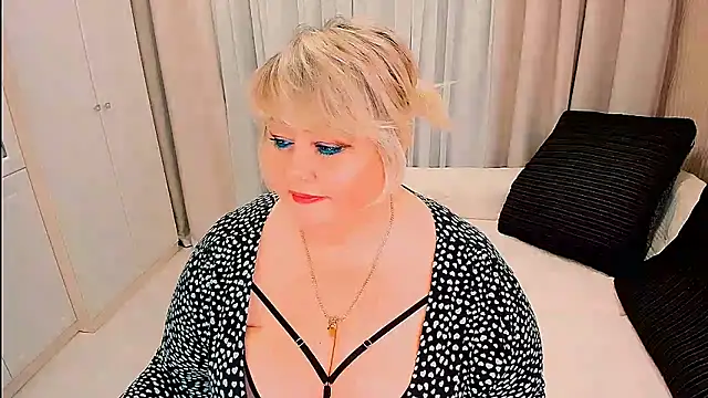 BIGTITSBBW online show from March 19, 2026, 6:41 pm