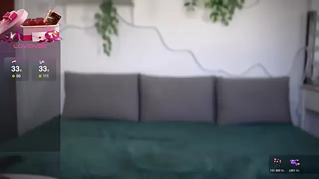 PaulinaSchubert1 online show from March 6, 2025, 1:24 pm