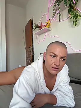 Snapshot of PaulinaSchubert1 chatting on March 4, 2026, 2:25 pm PaulinaSchubert1 online show from March 4, 2026, 2:25 pm