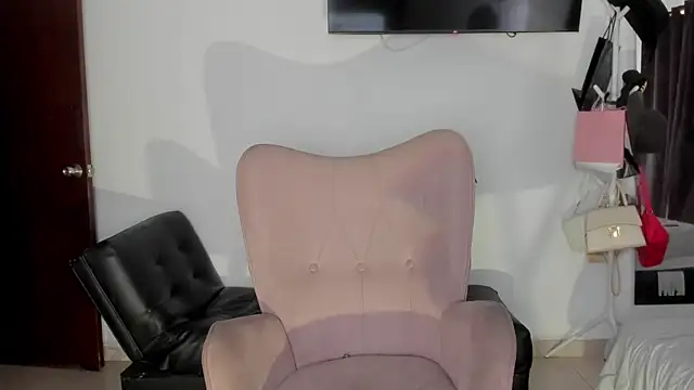 selene king2 online show from February 14, 2026, 4:18 pm