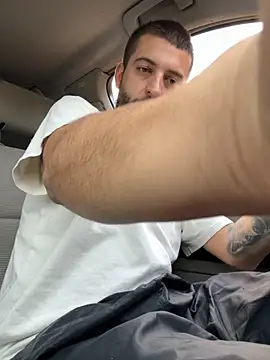 ElChapoGuzman95 online show from October 16, 2025, 5:27 am