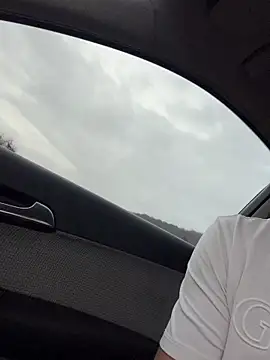 ElChapoGuzman95 online show from November 17, 2025, 7:01 am