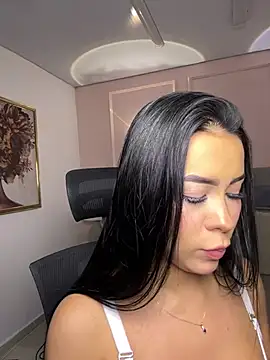 Miss blue69 online show from May 27, 2026, 1:37 am