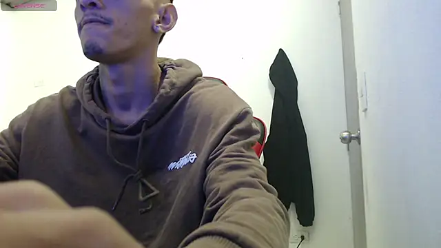 Snapshot of Elvergon-occoner chatting on October 14, 2025, 4:57 am Elvergon-occoner online show from October 14, 2025, 4:57 am