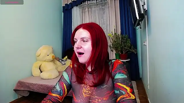 Snapshot of NikaLee chatting on December 3, 2024, 7:38 am NikaLee online show from December 3, 2024, 7:38 am