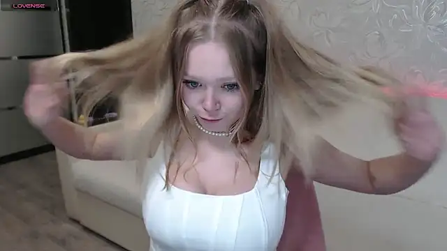 Snapshot of Wells_Kelly chatting on September 25, 2025, 9:32 pm Wells Kelly online show from September 25, 2025, 9:32 pm