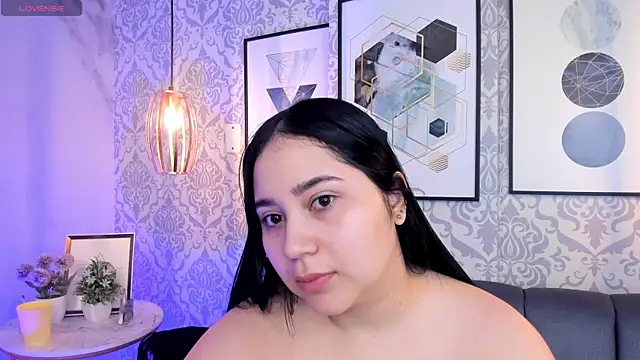 Amaraevans  online show from March 20, 2025, 12:11 pm