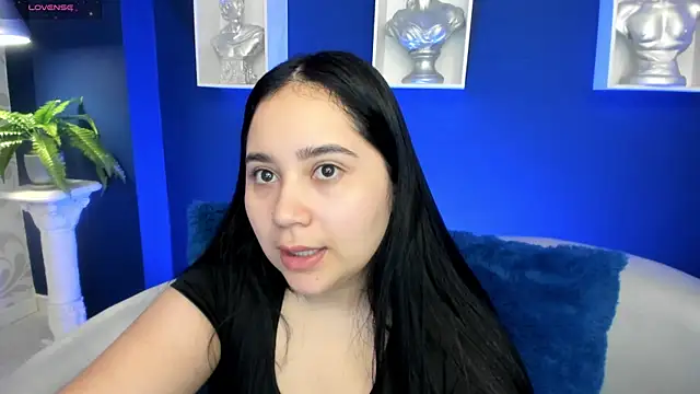 Amaraevans  online show from March 6, 2025, 12:09 pm