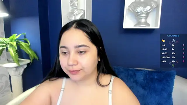 Amaraevans  online show from March 4, 2025, 12:12 pm