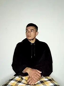 Snapshot of Thick_Cock chatting on October 19, 2025, 4:37 am Thick Cock online show from October 19, 2025, 4:37 am