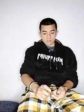 Snapshot of Thick_Cock chatting on February 19, 2025, 4:23 am Thick Cock online show from February 19, 2025, 4:23 am