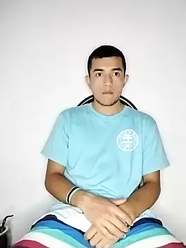 Snapshot of Thick_Cock chatting on March 6, 2025, 4:08 am Thick Cock online show from March 6, 2025, 4:08 am