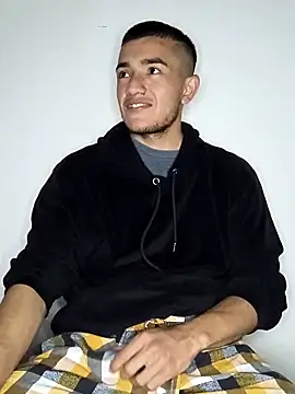 Snapshot of Thick_Cock chatting on September 13, 2025, 4:23 am Thick Cock online show from September 13, 2025, 4:23 am