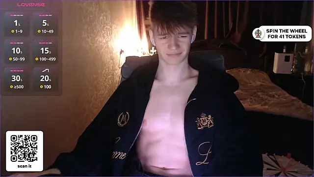dantebigboi300 online show from February 7, 2025, 5:07 pm