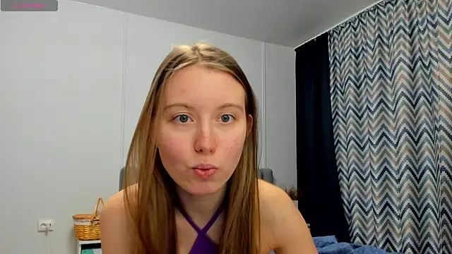Snapshot of Peggy_Beauty chatting on December 21, 2024, 10:17 am Peggy Beauty online show from December 21, 2024, 10:17 am