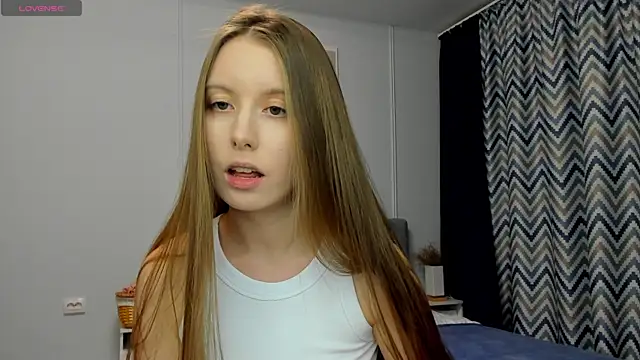 Snapshot of Peggy_Beauty chatting on January 8, 2025, 5:05 pm Peggy Beauty online show from January 8, 2025, 5:05 pm