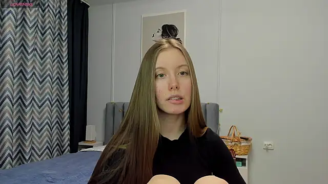 Snapshot of Peggy_Beauty chatting on March 1, 2025, 7:26 pm Peggy Beauty online show from March 1, 2025, 7:26 pm